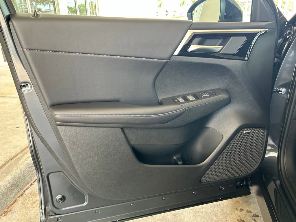 New 2026 Mitsubishi Outlander LE FWD image 33