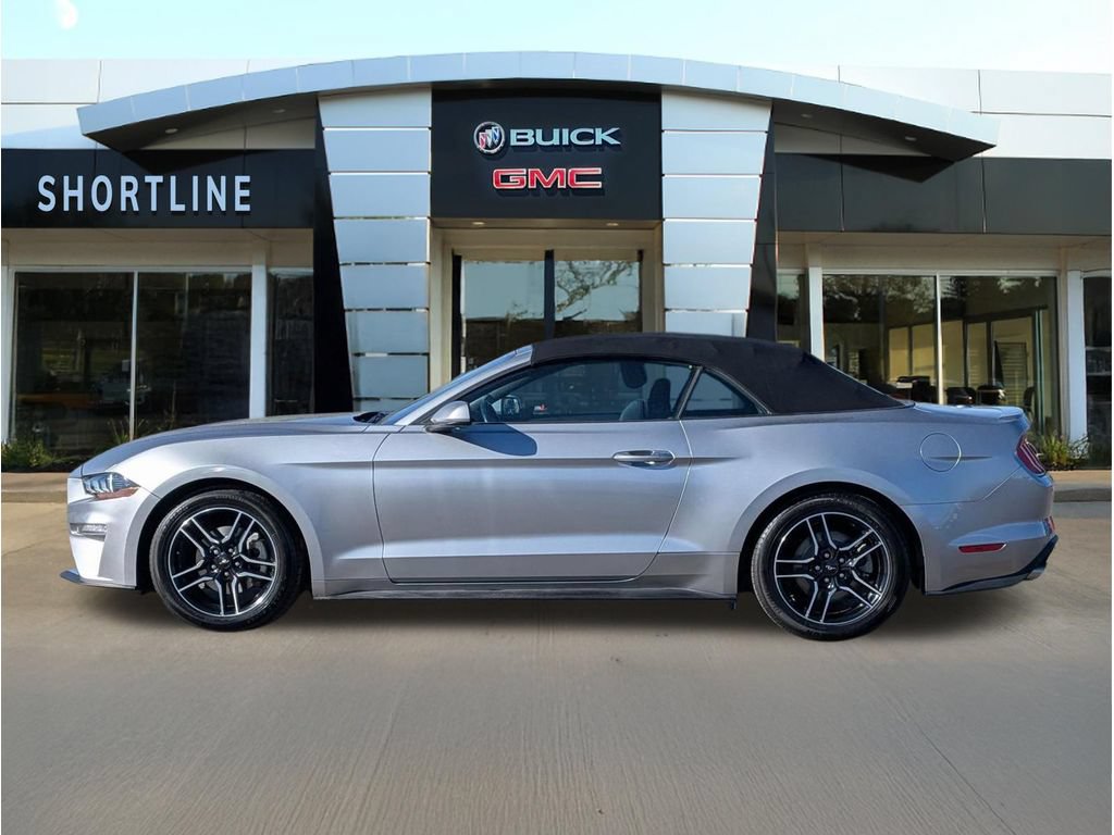 Used 2023 Ford Mustang Convertible RWD image 6
