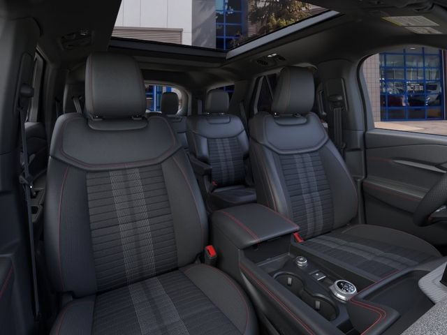 New 2026 Ford Explorer ST-Line w/ ST-Line Street Pack AWD/4WD image 10