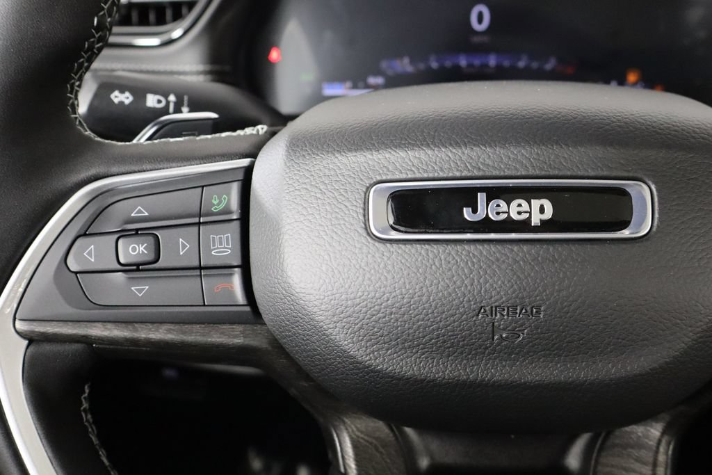 New 2026 Jeep Grand Cherokee Altitude AWD/4WD image 8