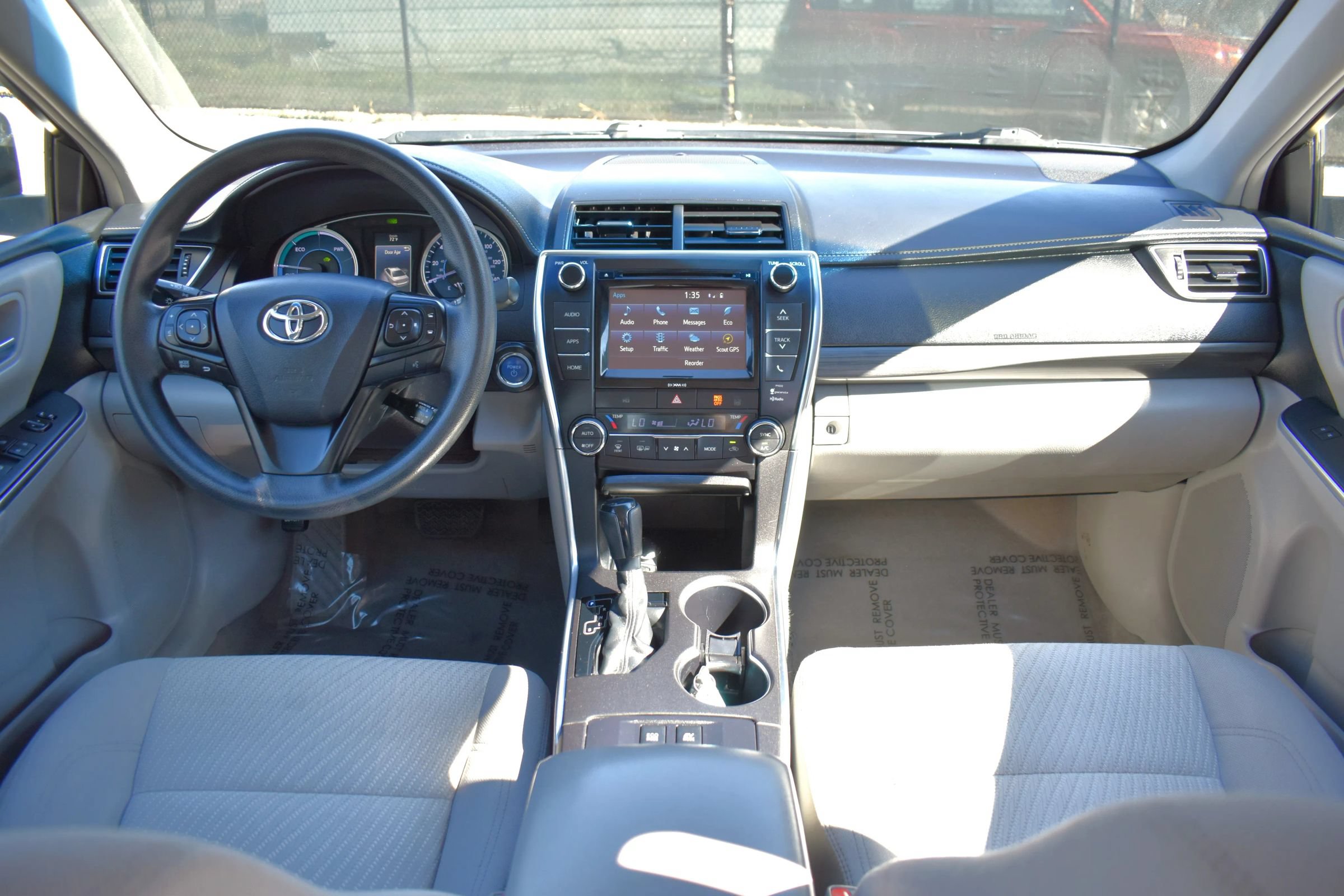 Used 2016 Toyota Camry LE FWD image 13