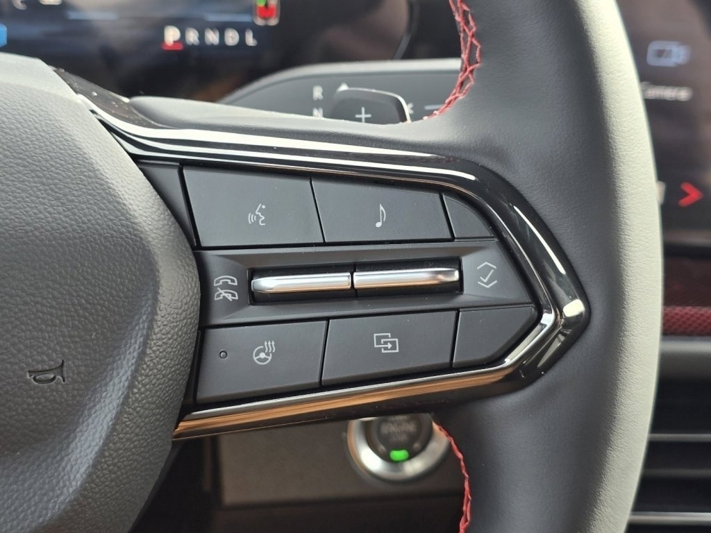 New 2026 Chevrolet Traverse RS w/ LPO, Floor Liner Package AWD/4WD image 19
