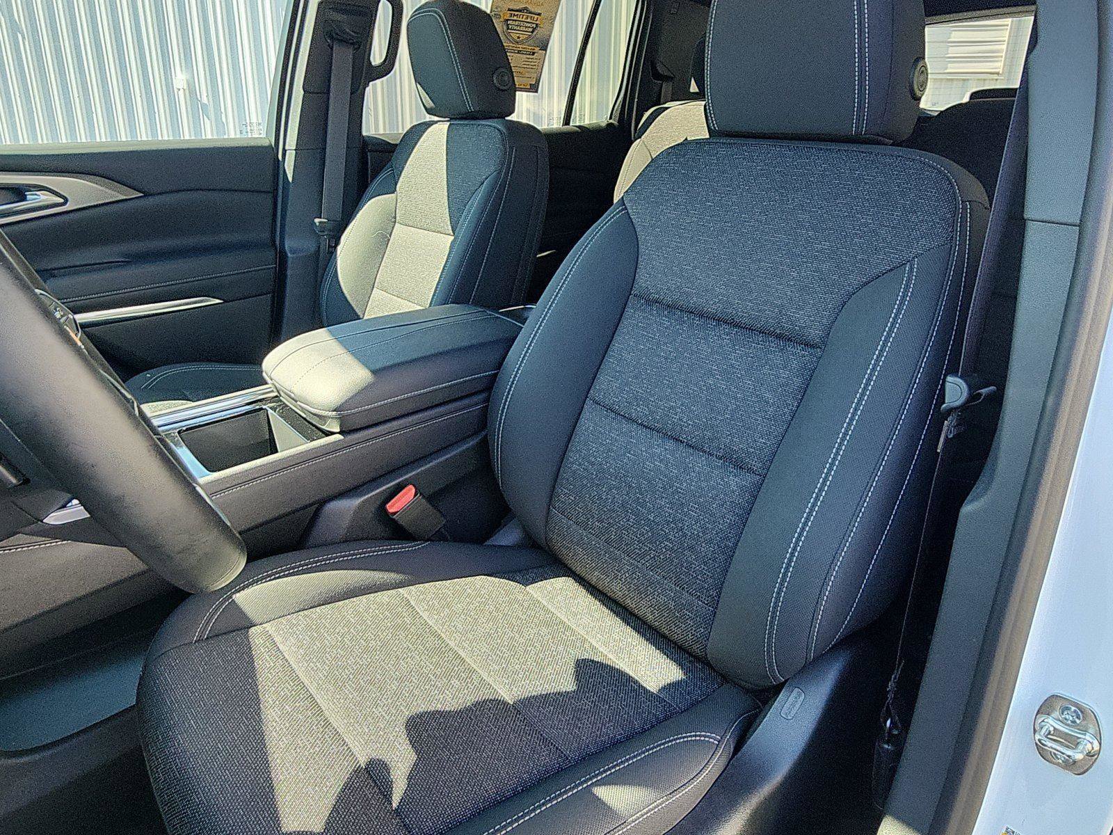 New 2026 Chevrolet Traverse LT w/ LPO, Floor Liner Package FWD image 21