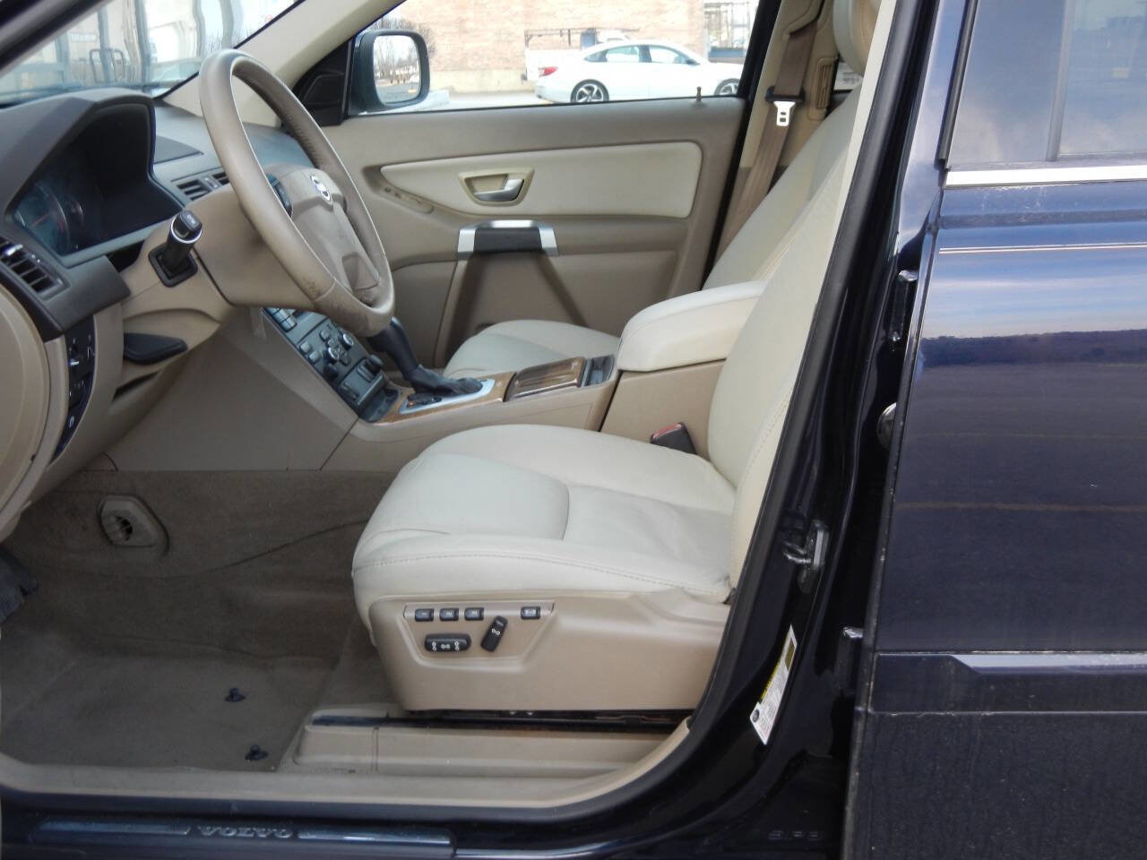 Used 2008 Volvo XC90 3.2 image 25