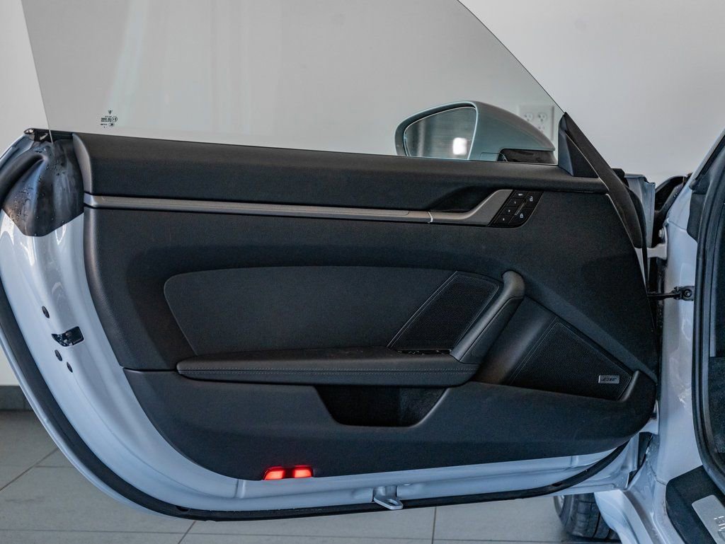 Certified 2025 Porsche 911 Carrera image 16