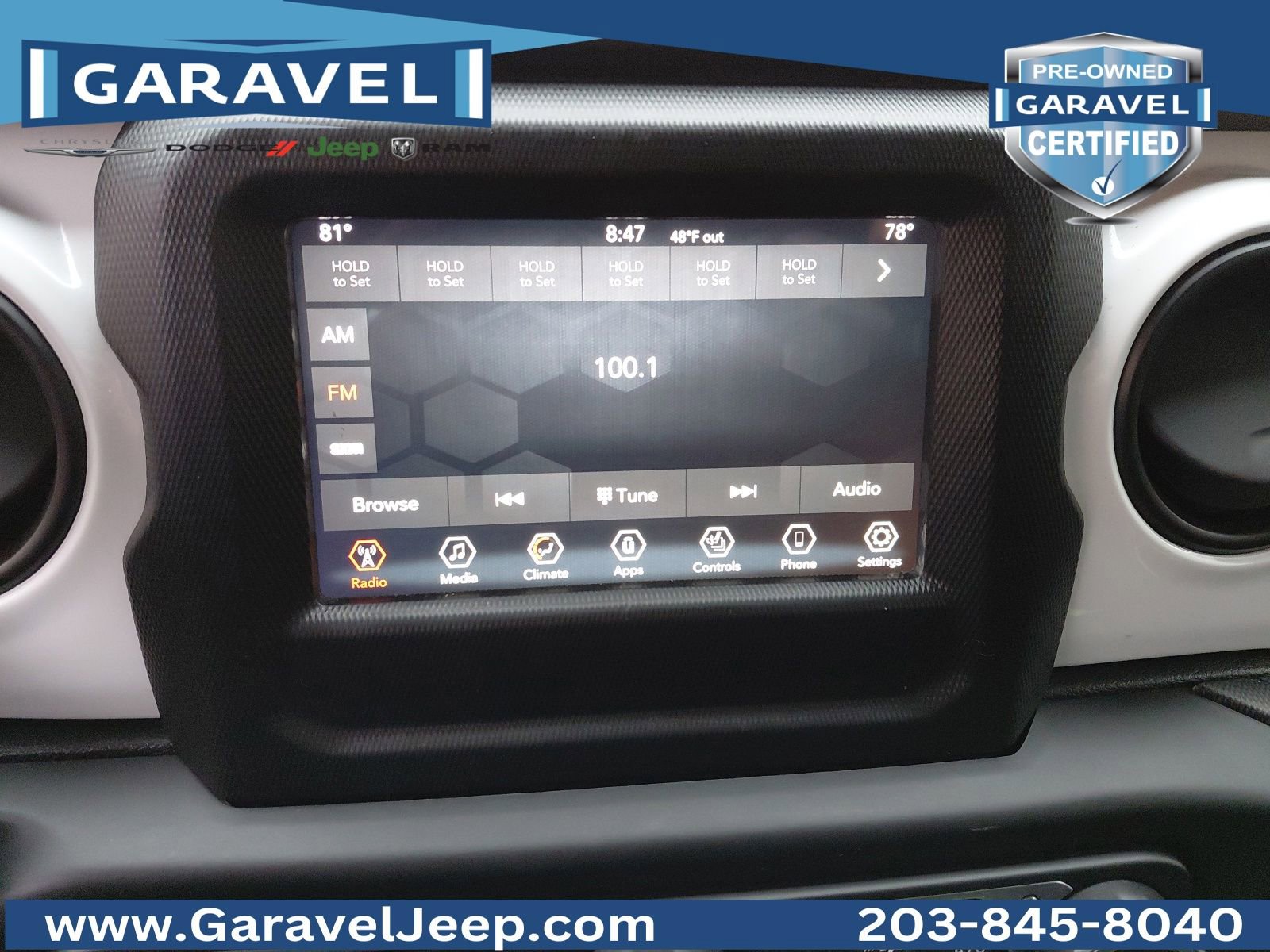 Used 2021 Jeep Wrangler Islander image 12