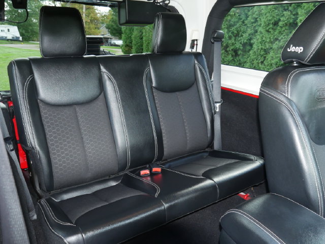 Used 2018 Jeep Wrangler Sport AWD/4WD image 21