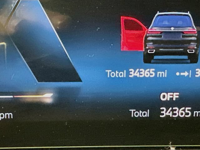 Used 2025 BMW X7 xDrive40i w/ Premium Package AWD/4WD image 17