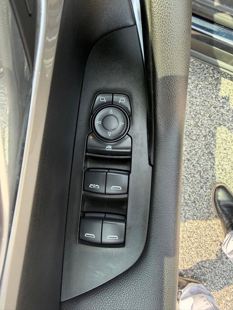 Used 2021 Chevrolet Blazer LT FWD image 16