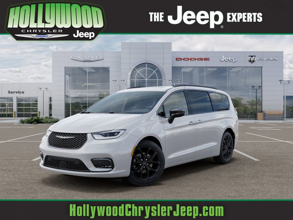New 2025 Chrysler Pacifica Limited