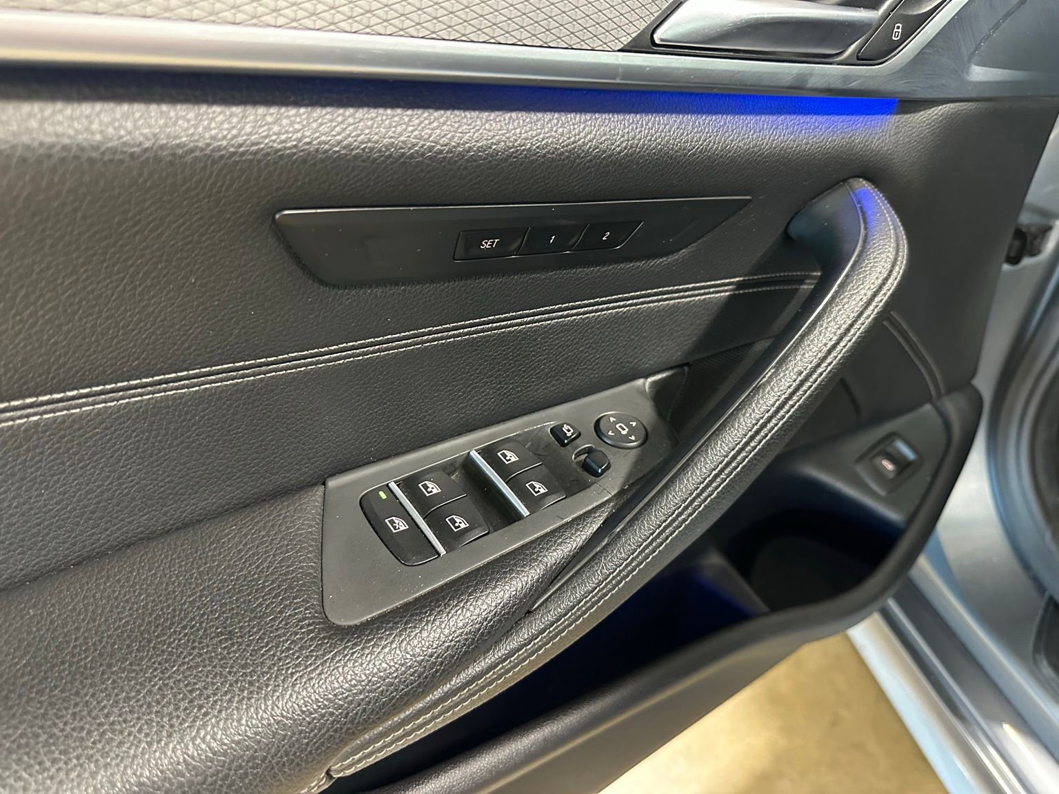Used 2018 BMW 530i w/ M Sport Package RWD image 12