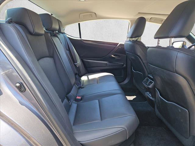 Used 2020 Lexus ES 300h w/ Premium Package FWD image 17