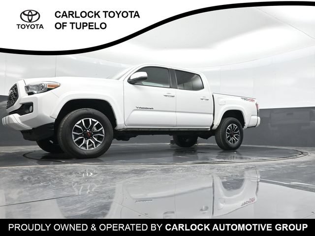 Used 2022 Toyota Tacoma TRD Sport AWD/4WD image 34