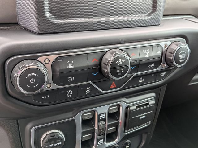 Used 2020 Jeep Gladiator Sport w/ Quick Order Package 24S AWD/4WD image 18