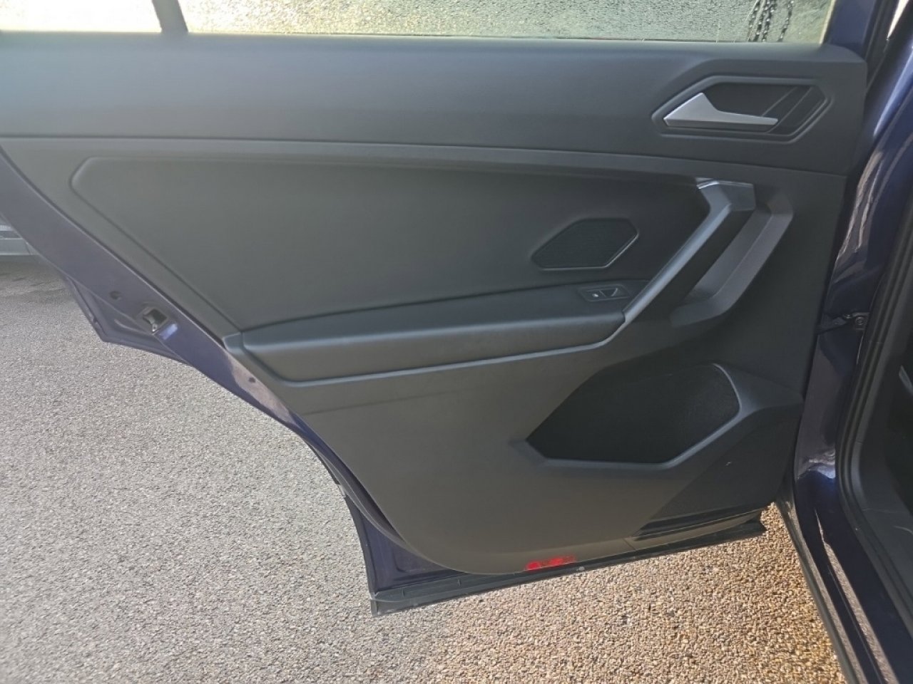 Used 2021 Volkswagen Tiguan SE image 20