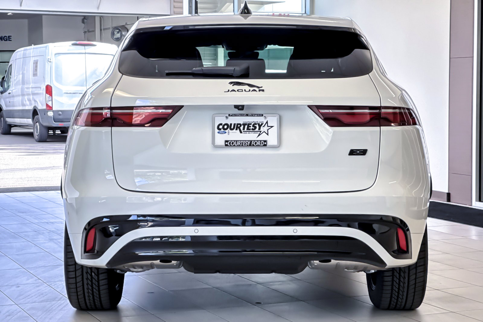 Used 2026 Jaguar F-PACE R-Dynamic S AWD/4WD image 5