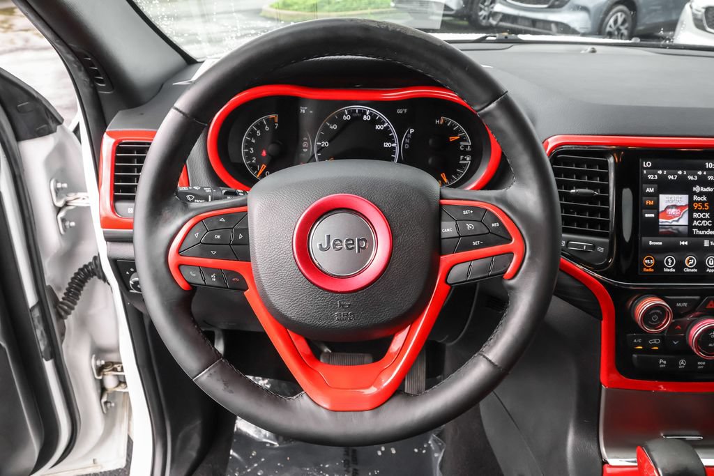 Used 2019 Jeep Grand Cherokee Altitude AWD/4WD image 20