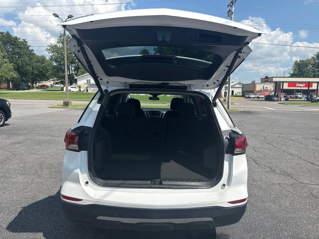 Used 2024 Chevrolet Equinox LT FWD image 8