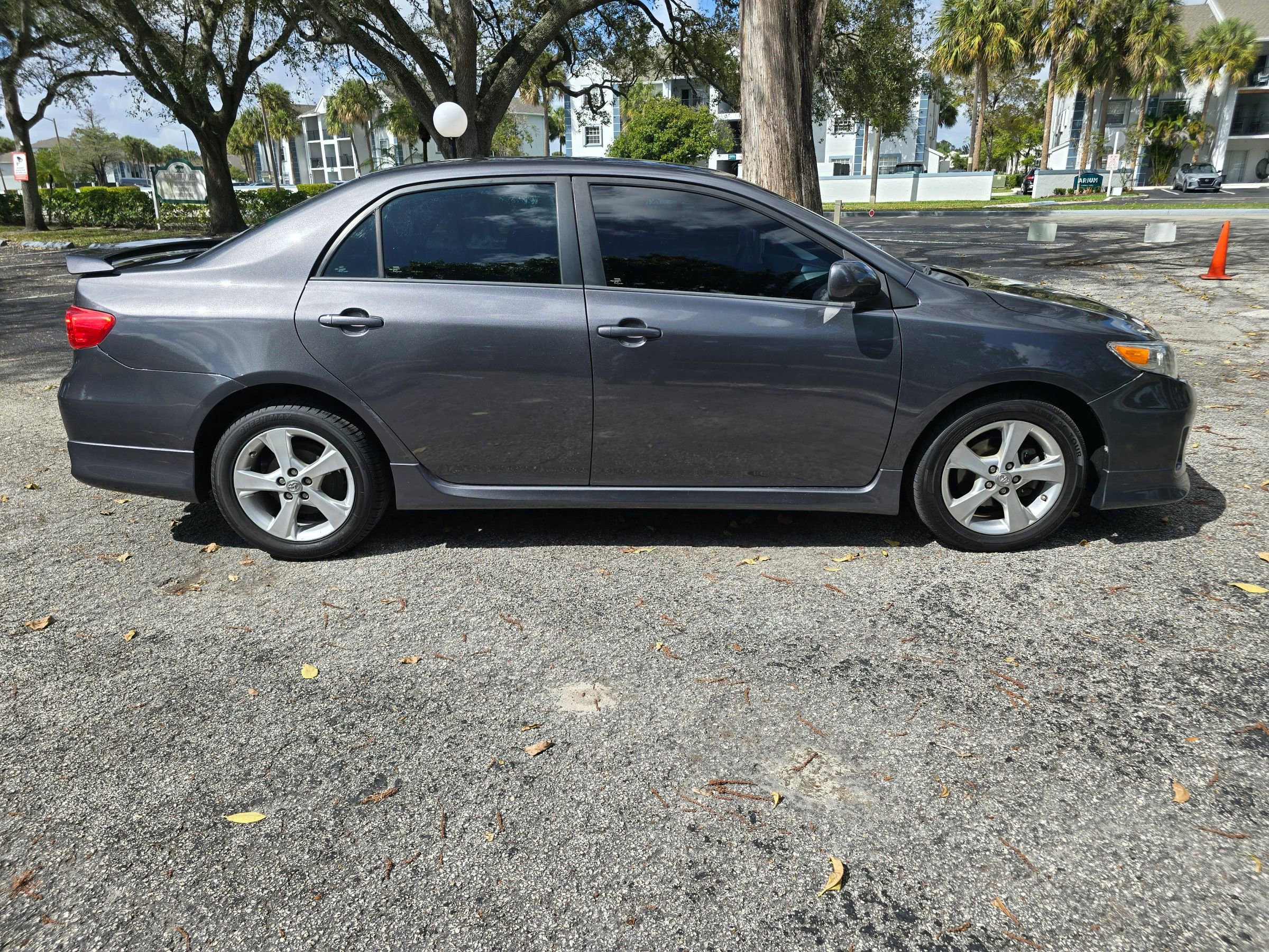 Used 2012 Toyota Corolla S image 4