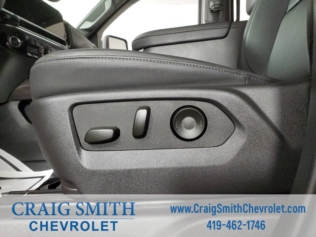 Used 2025 Chevrolet Silverado 2500 LTZ w/ LTZ Plus Package AWD/4WD image 9