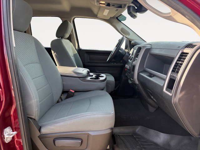 Used 2016 RAM 1500 Express AWD/4WD image 2
