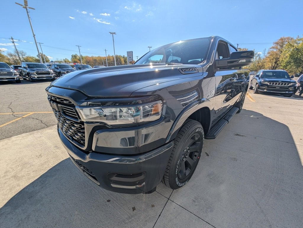 New 2026 RAM 1500 4x4 Crew Cab image 8