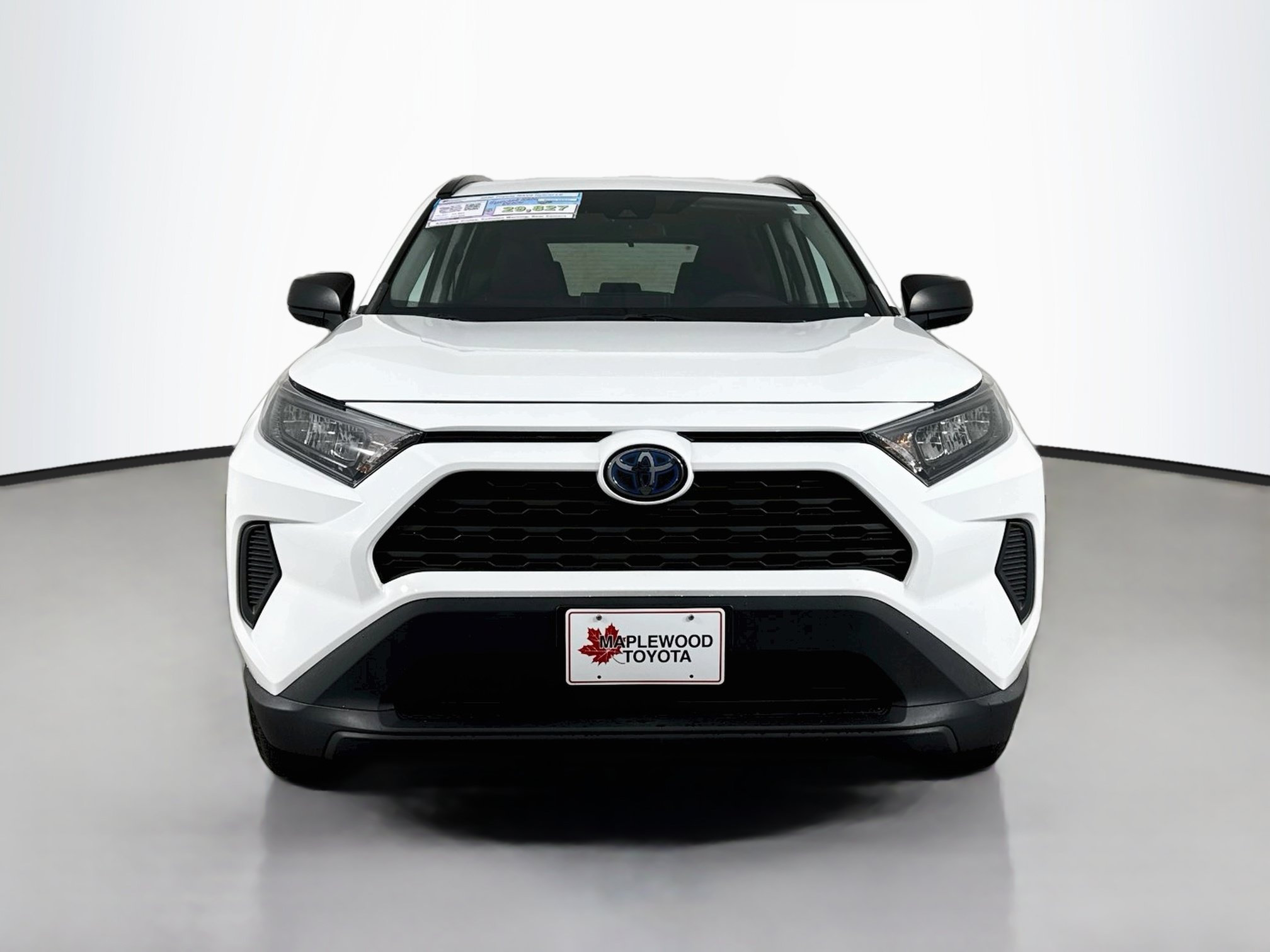 Used 2020 Toyota RAV4 LE AWD/4WD image 2