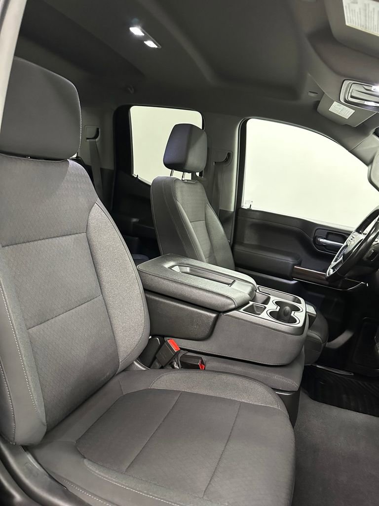 Used 2022 Chevrolet Silverado 1500 LT AWD/4WD image 36