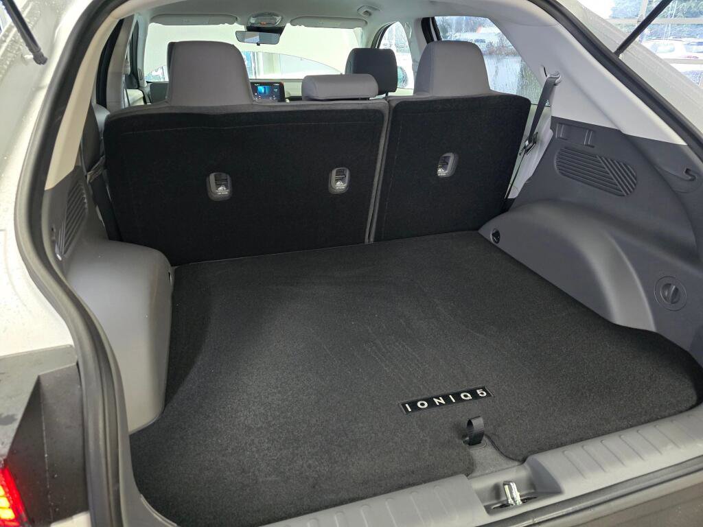 New 2026 Hyundai Ioniq 5 SE image 18