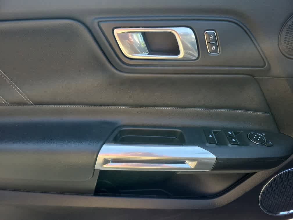 Used 2018 Ford Mustang Premium RWD image 25