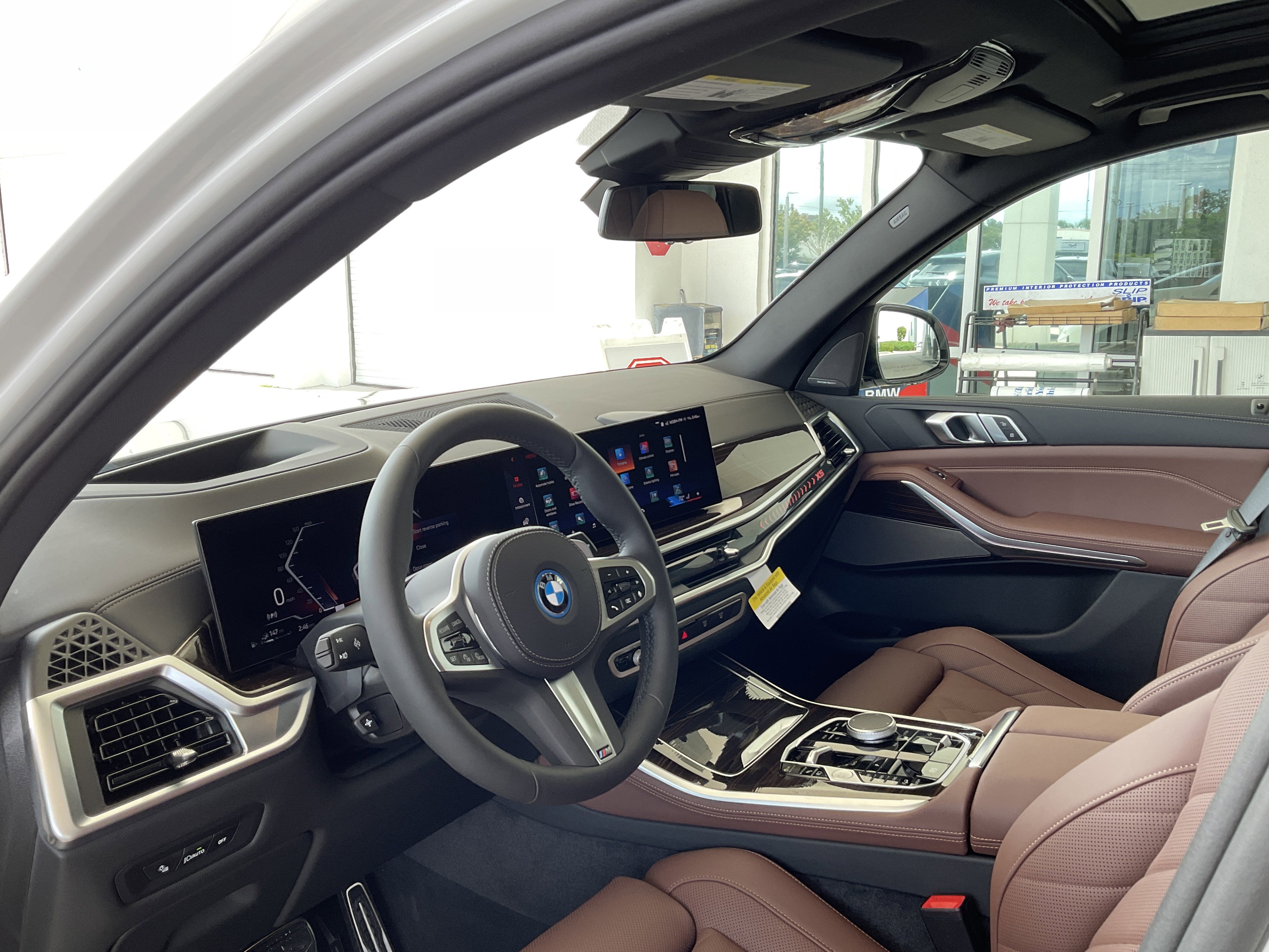 New 2026 BMW X5 xDrive50e w/ M Sport Package image 10