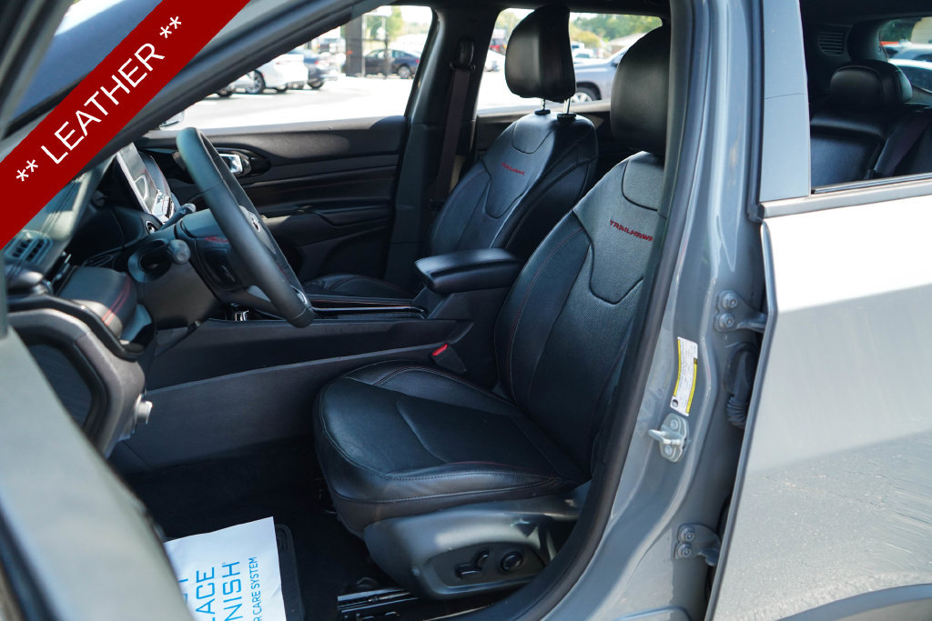 Used 2023 Jeep Compass Trailhawk w/ Trailhawk Elite Group AWD/4WD image 6