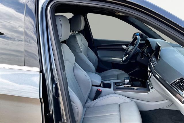 Used 2022 Audi Q5 2.0T Prestige w/ Prestige Package AWD/4WD image 7