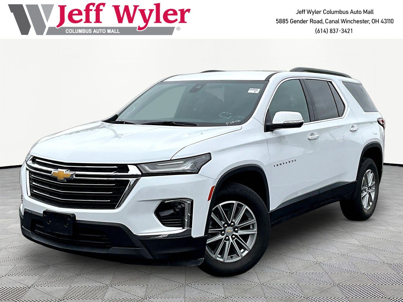 Used 2023 Chevrolet Traverse LT