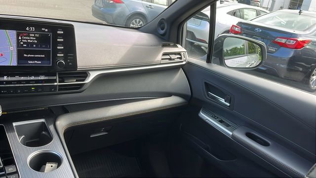 Certified 2024 Toyota Sienna XLE Woodland Edition image 21