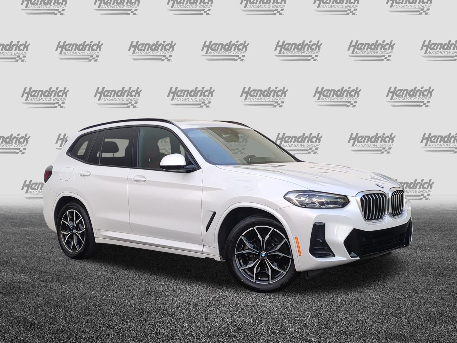 Certified 2024 BMW X3 xDrive30i w/ Premium Package AWD/4WD image 2