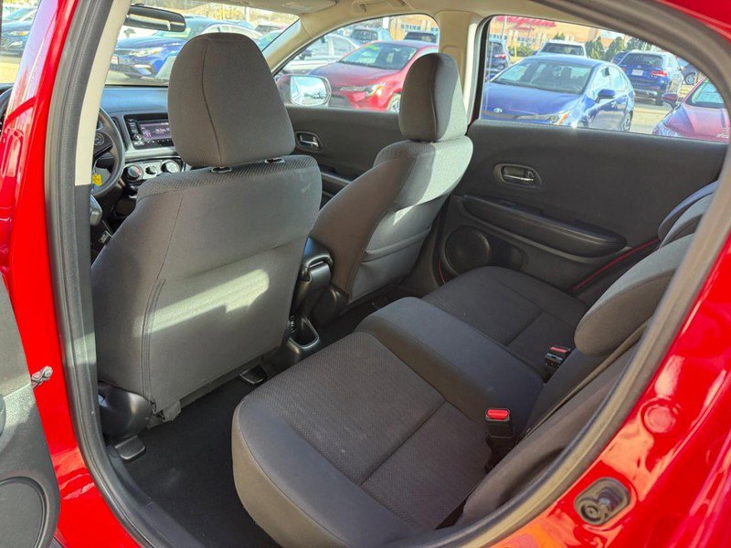 Used 2017 Honda HR-V LX image 12