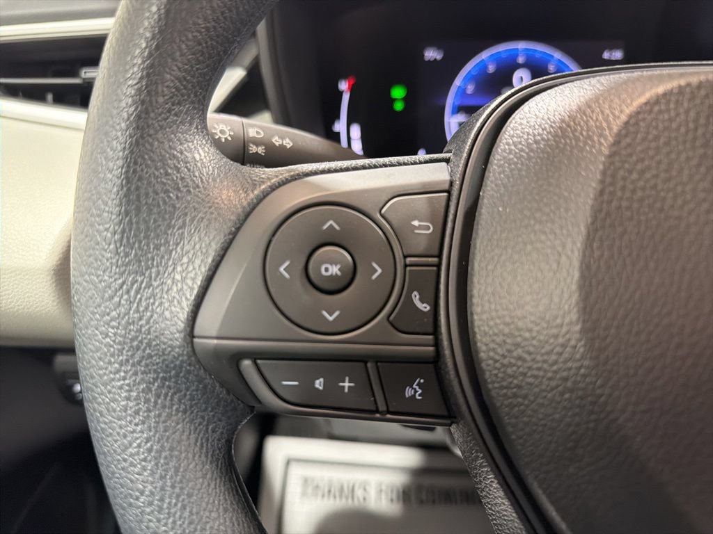 Used 2026 Toyota Corolla LE FWD image 27