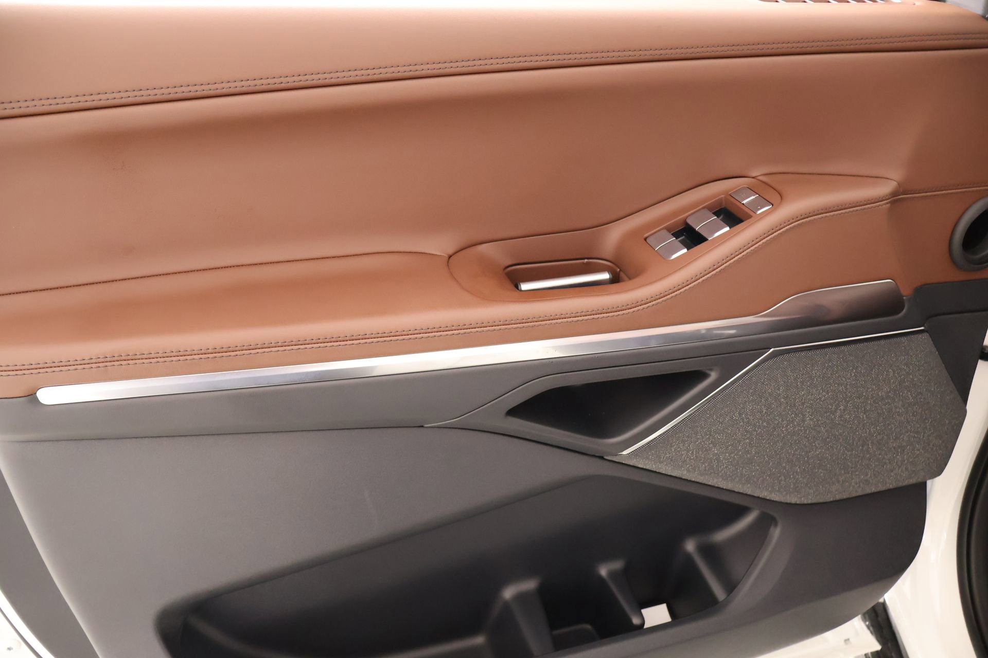 New 2026 Lincoln Navigator L Reserve AWD/4WD image 18