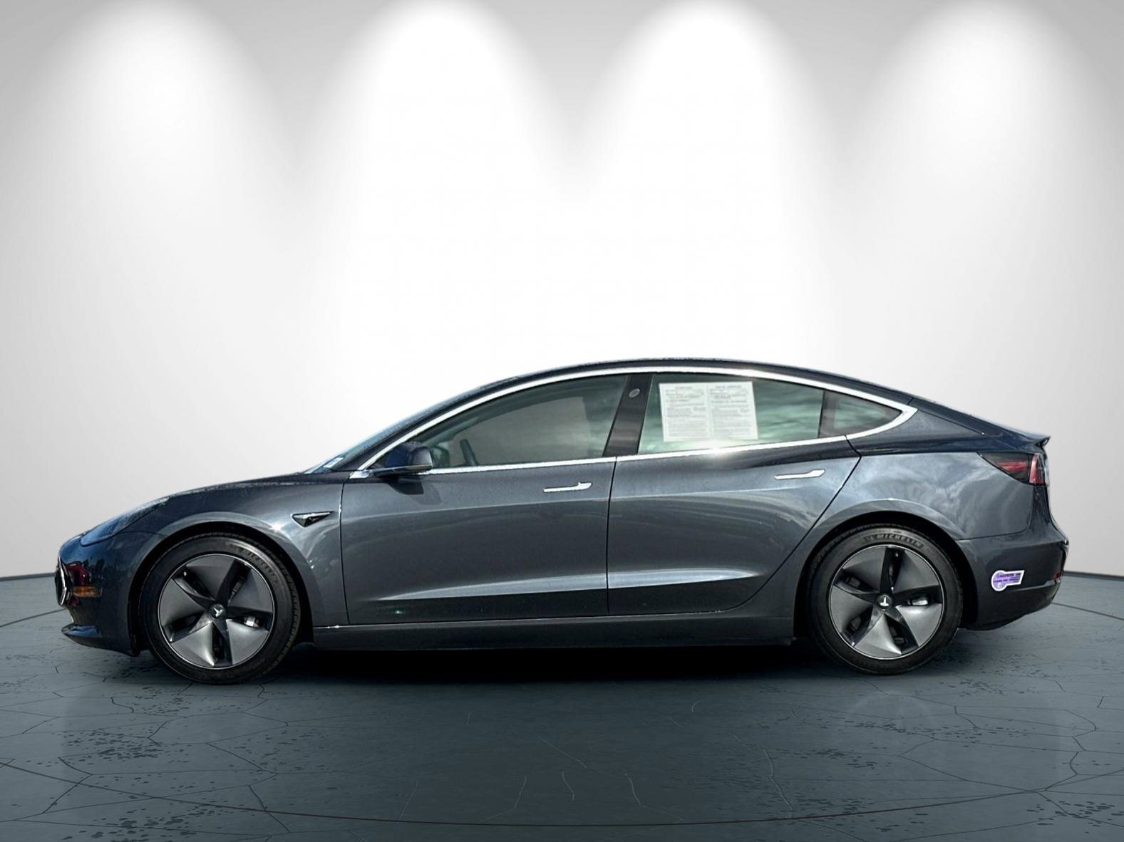 Used 2018 Tesla Model 3 Long Range image 7