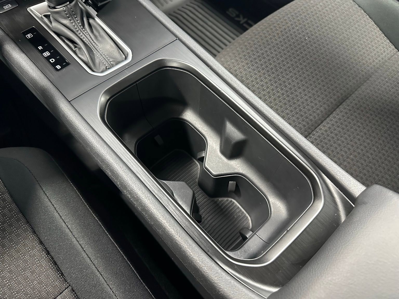 Used 2025 Nissan Kicks S image 29