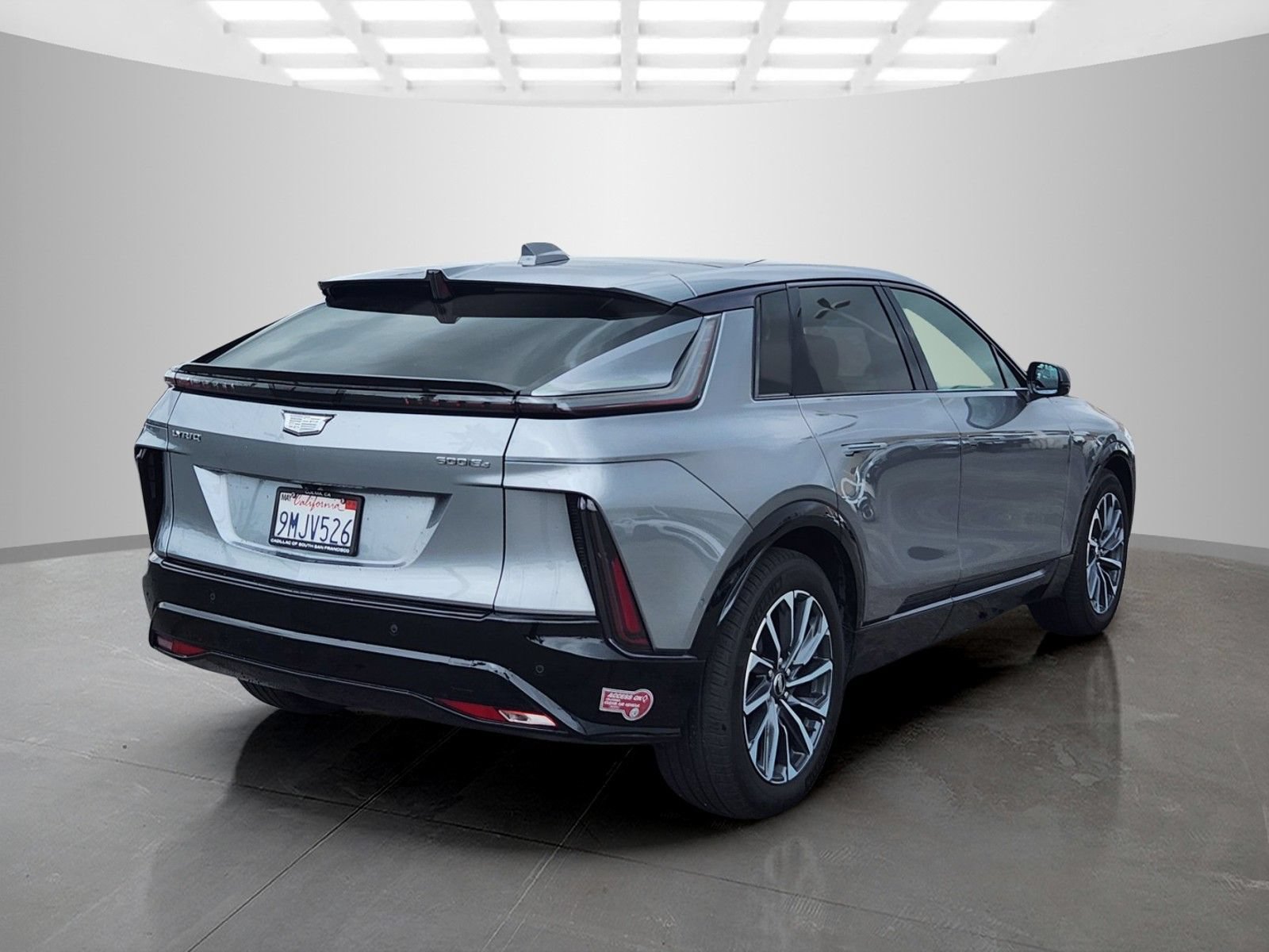 Used 2024 Cadillac Lyriq Sport AWD/4WD image 5