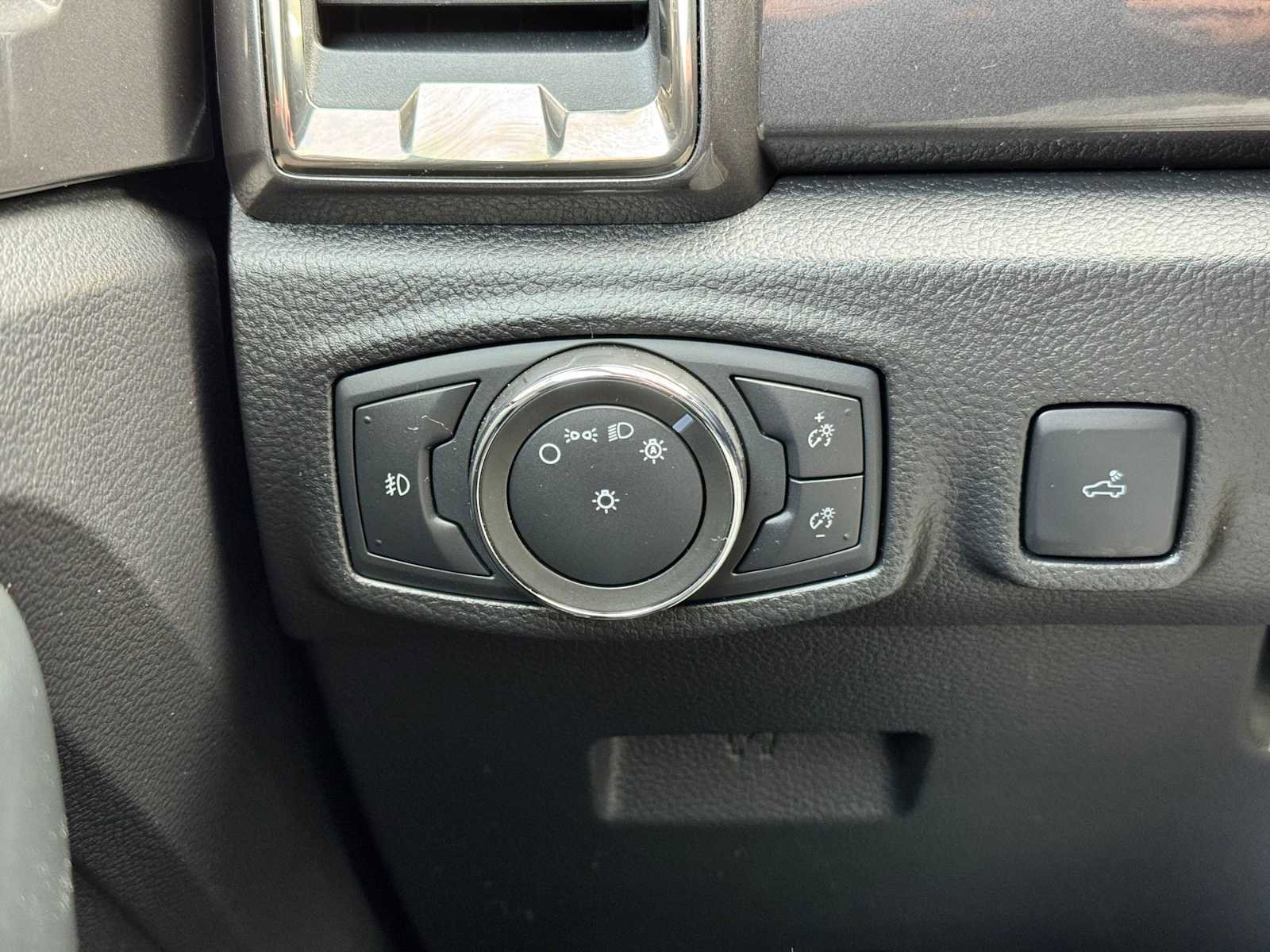 Used 2021 Ford Ranger Lariat w/ Equipment Group 501A High image 31