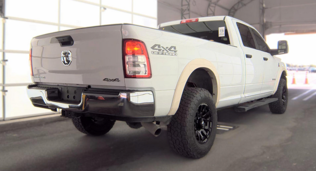 Used 2023 RAM 3500 Big Horn w/ Level 1 Equipment Group AWD/4WD image 3