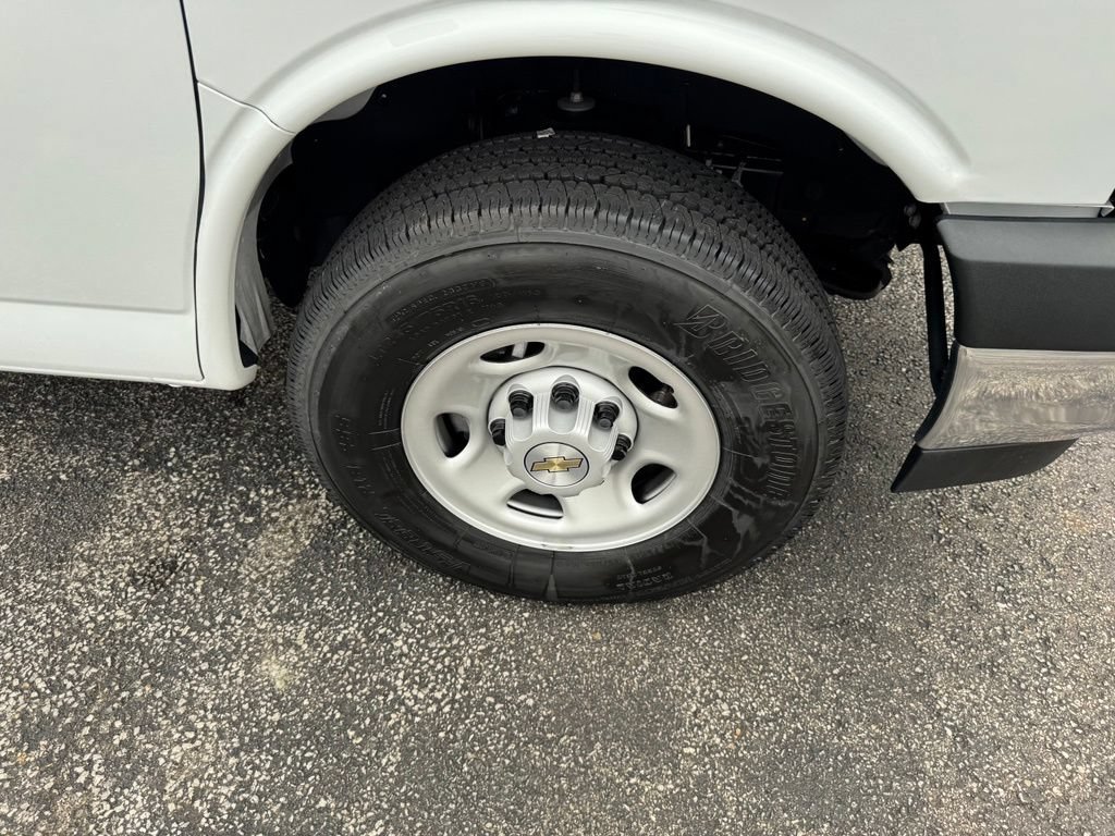 New 2026 Chevrolet Express 3500 w/ Power Convenience Package RWD image 23