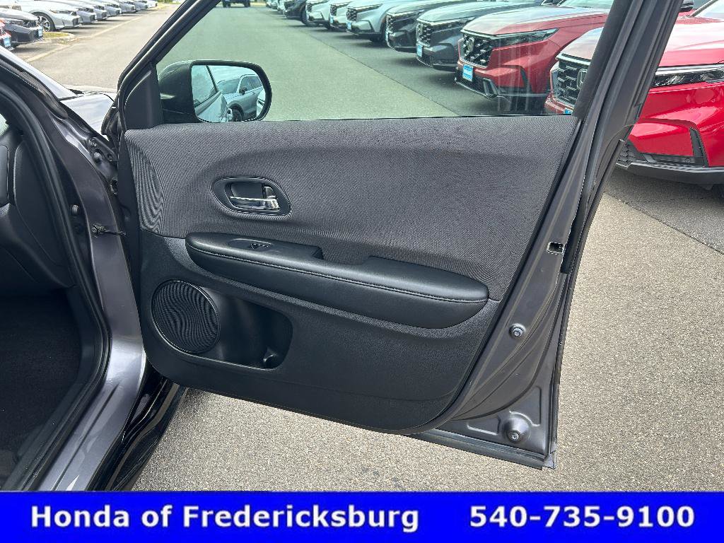 Used 2019 Honda HR-V Sport image 14