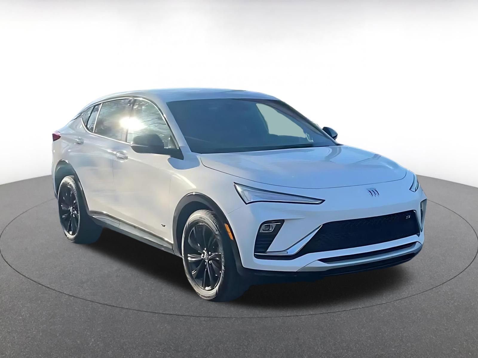 Used 2025 Buick Envista Sport Touring image 3