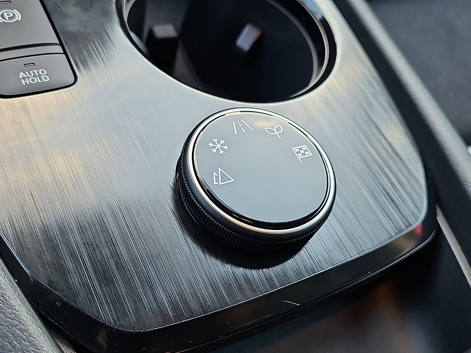 Certified 2026 Nissan Rogue SV image 23