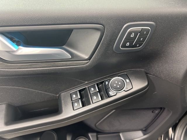 Used 2023 Ford Escape Platinum image 13