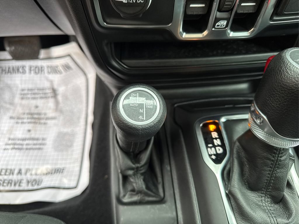 Used 2022 Jeep Gladiator Willys image 34